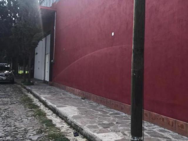 VENTA CASA EN SANTA CRUZ DE LAS FLORES