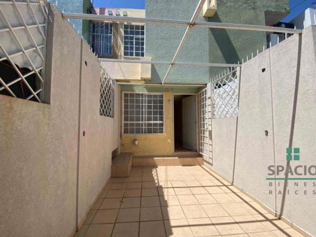Venta casa en Tecámac con Portón en Privada
