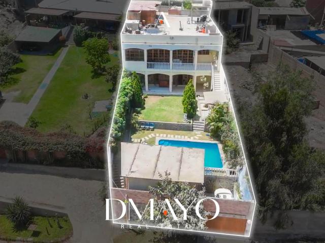 Venta Casa en 3ra etapa Cieneguilla con piscina y parrilla 9 dorm 3 estacionamientos