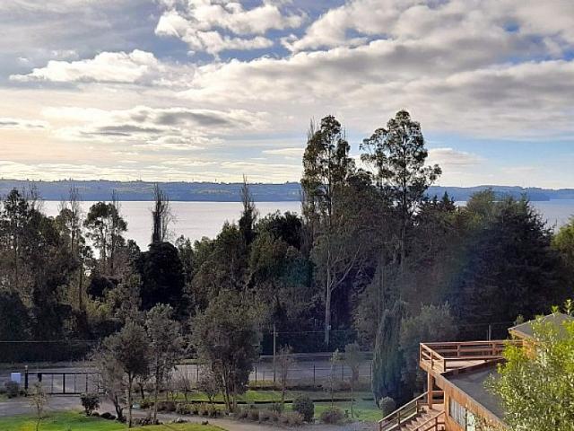 Venta casa frutillar fina y gran casa en la mejor ubicación de punta larga