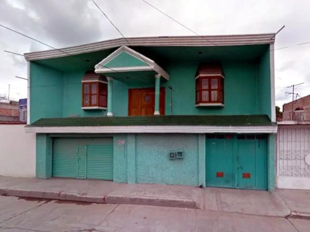 VENTA CASA: Gildardo Magaña 805, Emiliano Zapata, 38030 Celaya, Gto