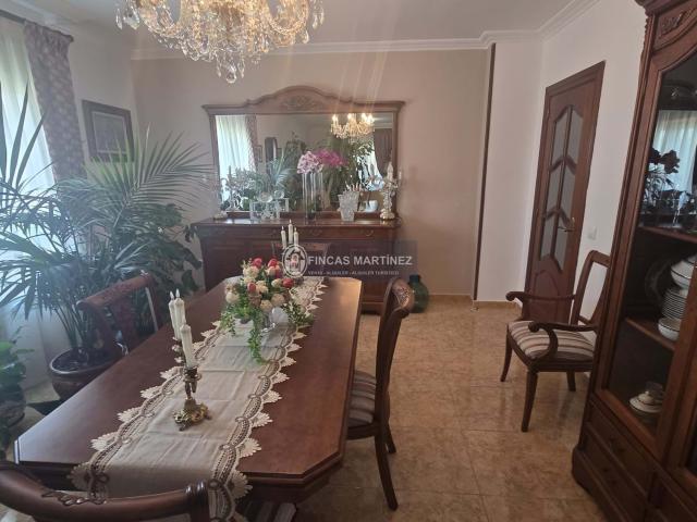 venta casa grande en los olivos Castilléjar
