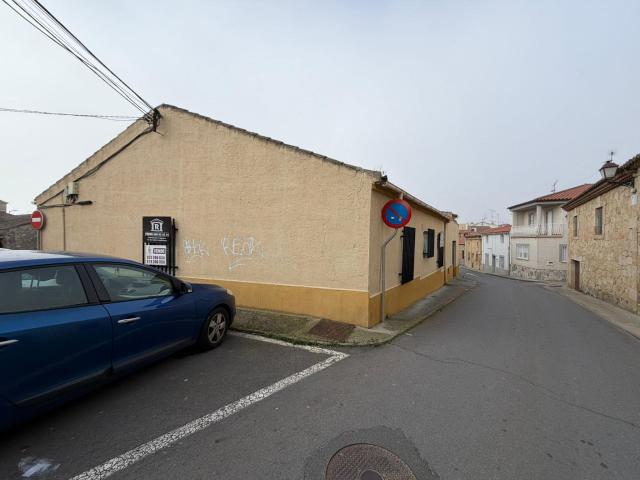 VENTA CASA INDEPENDIENTE CABRERIZOS