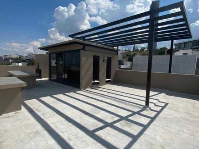 VENTA CASA INVERSIÓN PORTA FONTANA LEÓN GTO: RENTADA, 3 RECÁMARAS Y 370 M2 CONSTRUCCIÓN