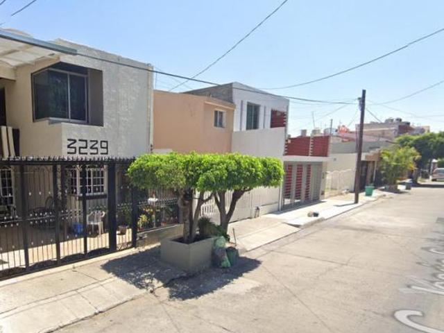 VENTA CASA JARDINES DE LA PAZ GUADALAJARA JALISCO
