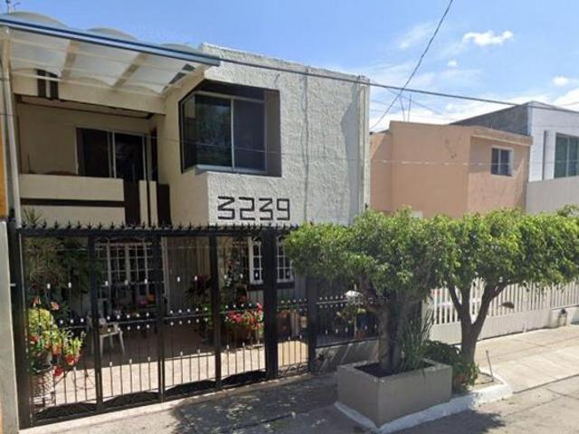 VENTA CASA JARDINES DE LA PAZ GUADALAJARA JALISCO