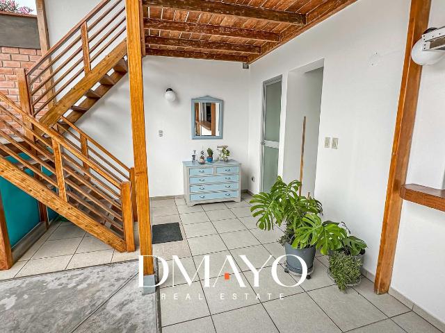 Venta Casa Lurín, Pulpos de 4 cuartos con piscina, terraza y zona de parrilla