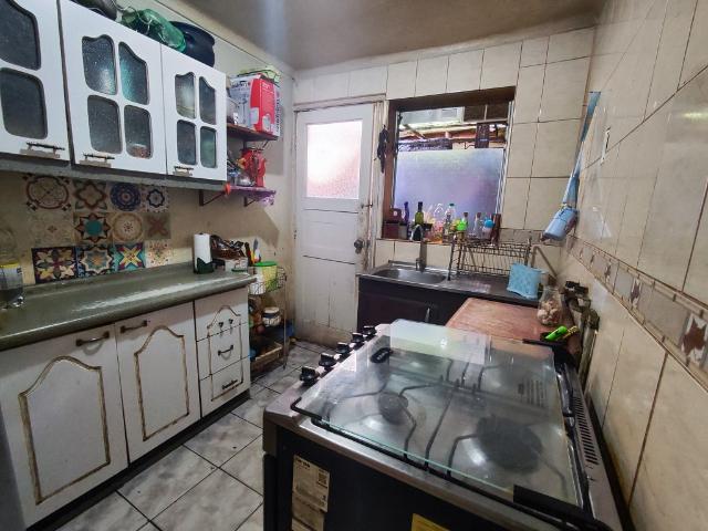 PROPIEDAD EN PASAJE CERRADO, LA CISTERNA 3D 1 B ESTAC