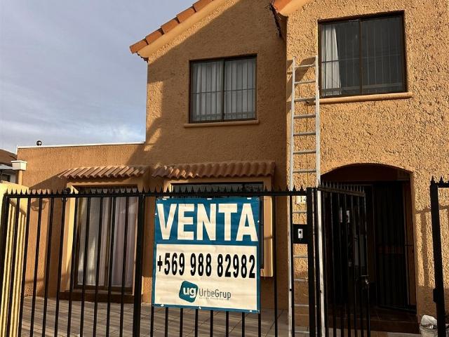 Venta Casa La serena COMODA CASA DE 4 DORMITORIOS TRES BAÑOS CLIMATIZADA UBICADSA EN SAL JOAQUIN LA SERENA