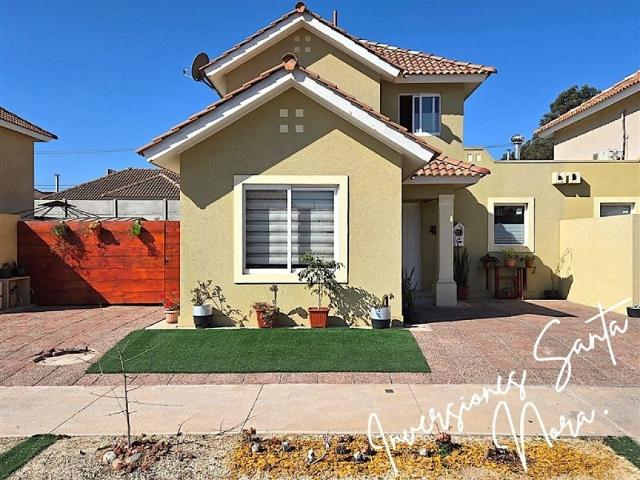 Venta Casa La serena En Venta casa 3 dormitorios Condominio Serena Oriente