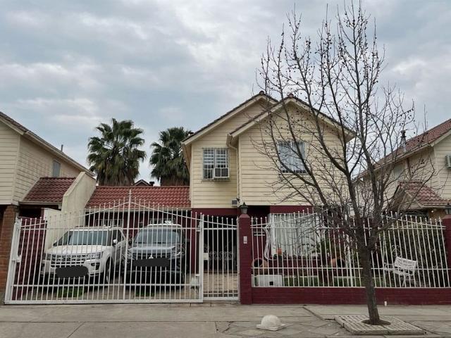 Venta Casa Lampa Larapinta oriente los halcones