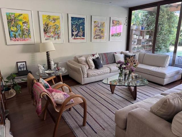 Venta Casa Lo barnechea Moderna y luminosa casa mediterránea en condominio Los Bravos