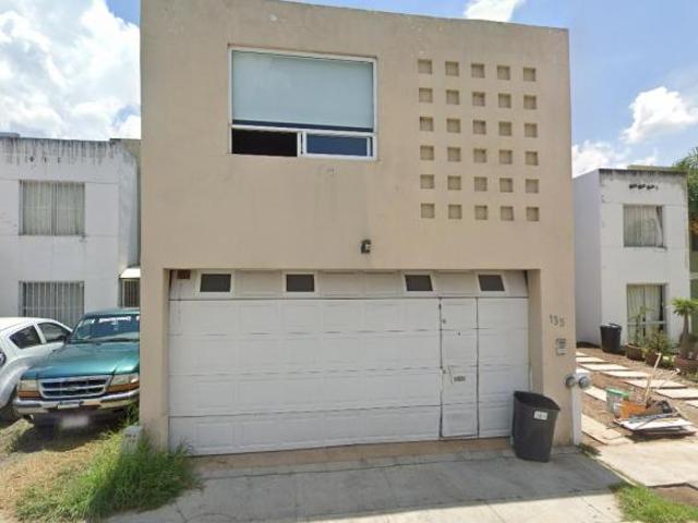 Venta Casa Loma de las Piedras, Loma Larga, Morelia, Michoacán. A S F G M