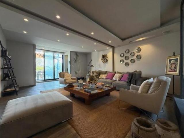 Venta casa Lomas de Santa Fe 5 recamaras jardin terraza vigilancia