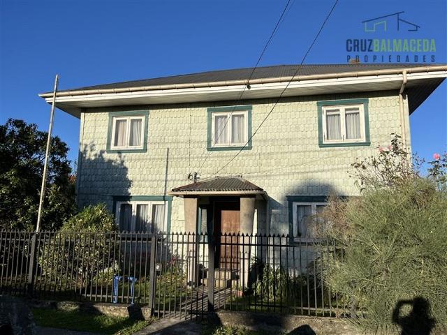 Venta Casa Puerto varas Barrio Estación, casa antigua en muy buen estado, maderas nativas y gran jardín