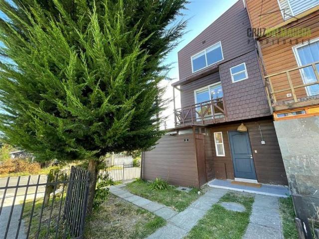 Venta Casa Puerto varas Calles Los Alpes / Decher, a pasos del centro