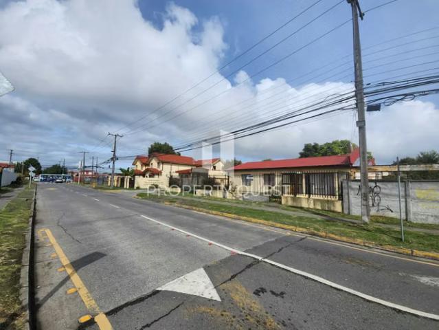 Venta casa para remodelar jaime repullo | 4 dormitorios por 5900.00 en Talcahuano