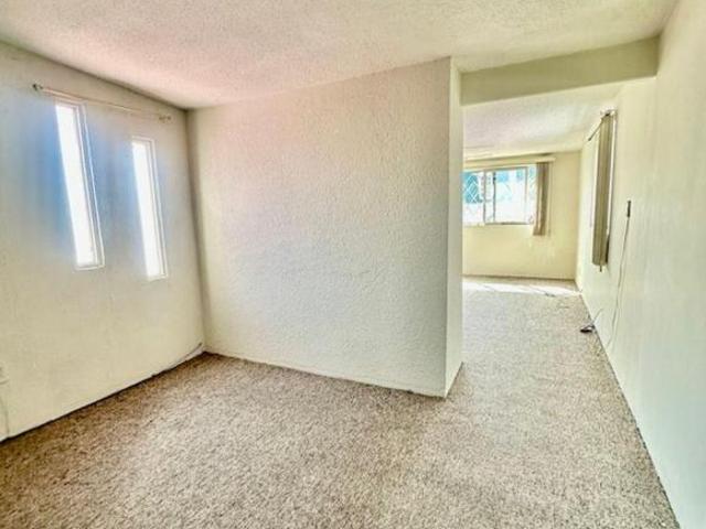 VENTA CASA PARA REMODELAR, PIMENTEROS, CUMBRES DE SAN MATEO