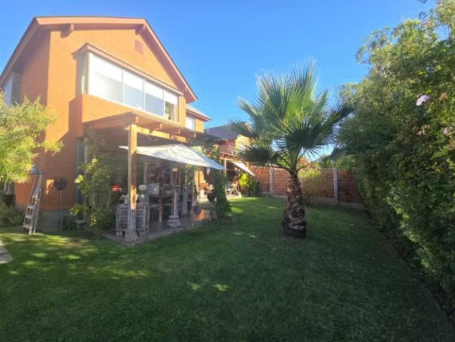 Venta, CASA, Peñalolén. 4D/4B | 4 dormitorios por 10450.00 en Peñalolén