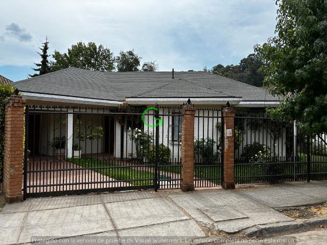 VENTA CASA PIRINEOS II EN AV ESPAÑA DE CURICO