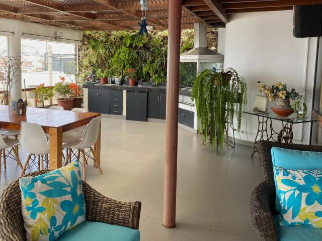 Venta Casa Playa 438m2 con doble frente en Punta Negra