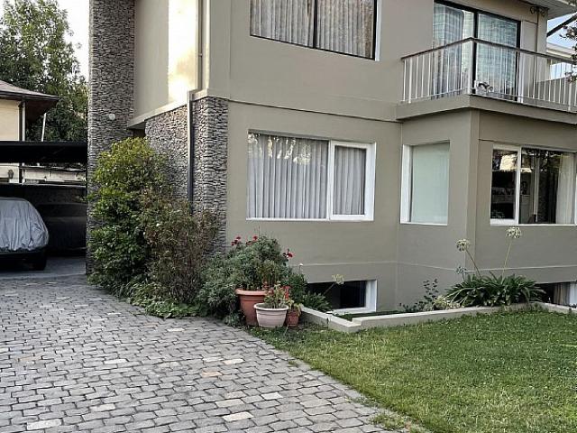 Venta casa providencia estupenda casa ubicada en pedro de valdivia norte
