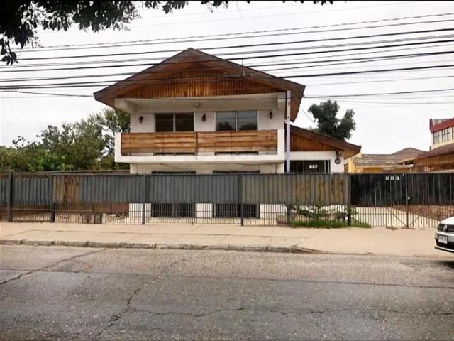 Venta Casa Quillota calle maipú a cuadras de plaza de armas