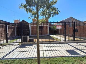 Venta Casa Remodelada Con 3 Dormit., 2 Baños Y Cocheras Cerradas Bº Natania 15, Rivadavia