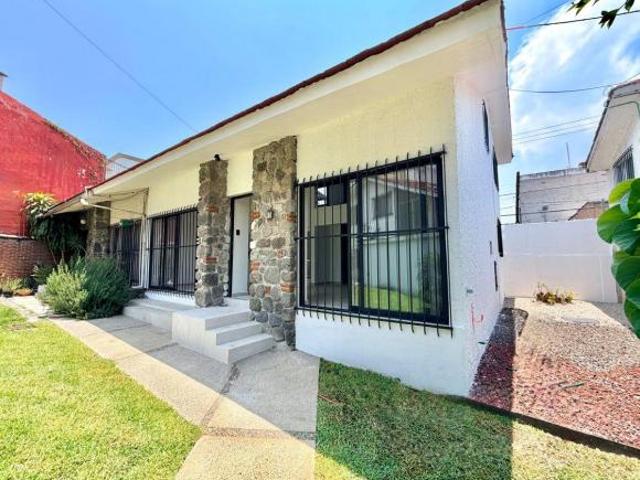 VENTA CASA REMODELADA EN FRACC LOS CIZOS