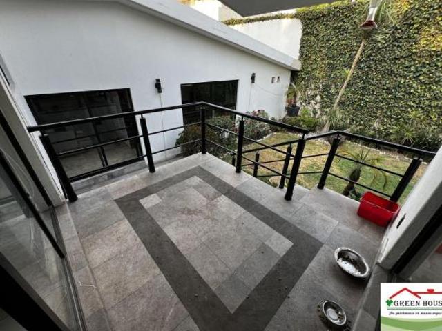 VENTA CASA REMODELADA EN PEDREGAL DE SAN FRANCISCO