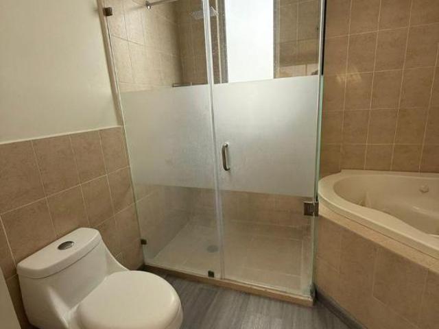 Venta casa Residencial Bosques zona plateada