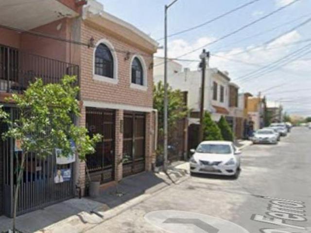VENTA CASA RESIDENCIAL CUAUHTEMOC SANTA CATARINA NUEVO LEON