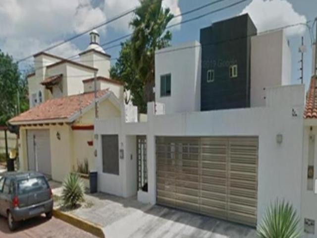 VENTA CASA SUPERMANZANA 17 CAYO CENTRO CANCUN Q.R