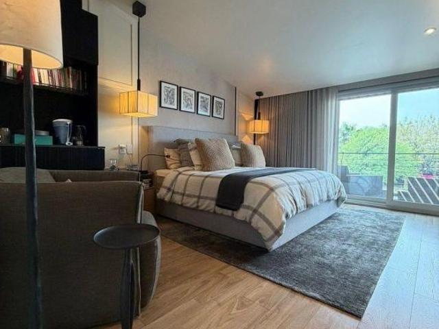 VENTA CASA SAN PEDRO EN FRACC. PRIVADO