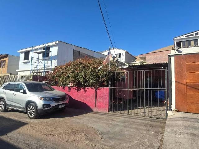 Venta casa sector Residencial en sector sur Iquique. 3 dormitorios por 5000.00 en Iquique