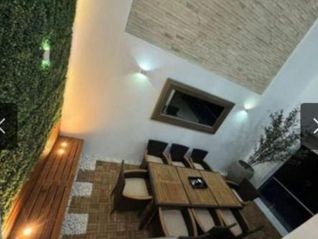 VENTA CASA SEMINUEVA EN RESIDENCIAL JADE ZONA PLATEADA PACHUCA