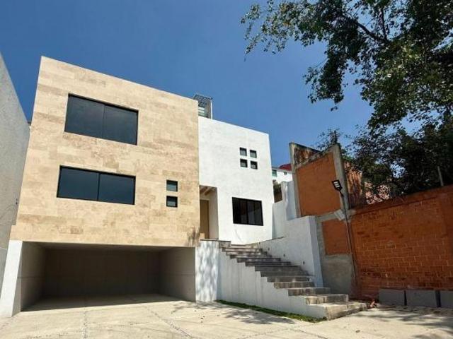 Venta Casa Sexta Sección de Lomas Verdes