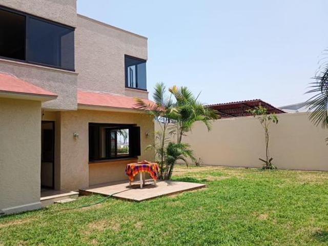 VENTA CASA SOLA EN FRACC. LOMA LINDA TZOMPANTLE CUERNAVACA