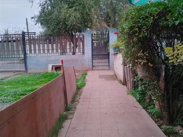 Venta Casa Sólida y Terreno Comercial 520m en La Granja | 6 dormitorios por 5070.00 en La Granja