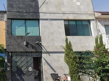 VENTA CASA: Temaca #6008, Colonia Aragón Inguarán, C.P. 07820 Delegación Gustavo A. Madero, DF