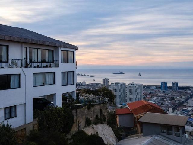 Venta Casa Valparaíso Avenida Alemania con Aristoteles