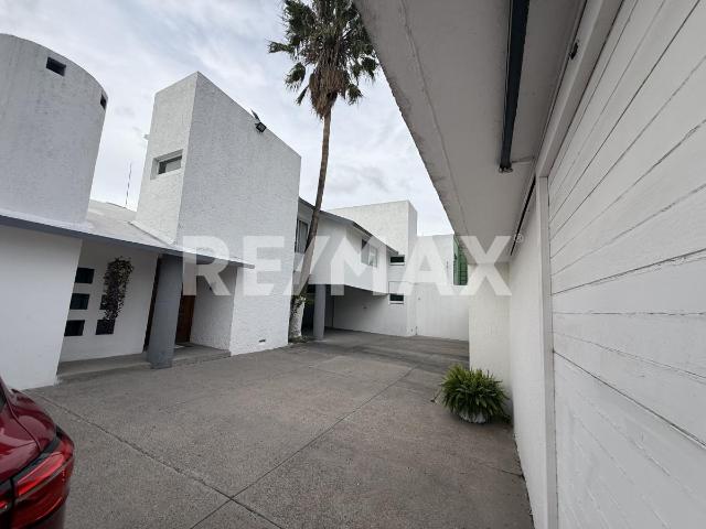 VENTA, CASA WENSESLAO DE LA BARQUERA, VILLAS DEL SUR