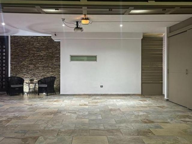 VENTA CASA ZONA CONTRY