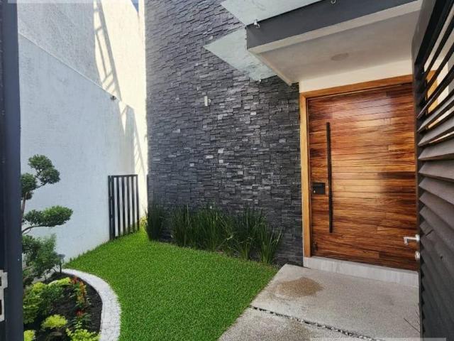 VENTA CASA ZONA XILOTZINGO CU VALSEQUILLO