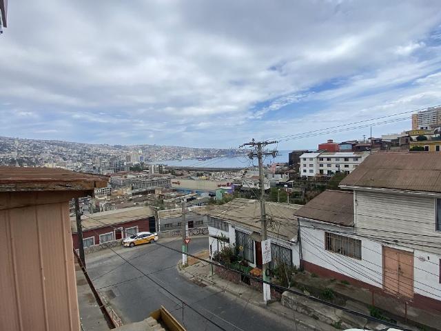 Venta casa 2 pisos cerro larrain, valparaiso