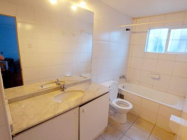 VENTA CASA 2 PISOS SANTA MARIA DE MAIPÚ 4H 3B 2E