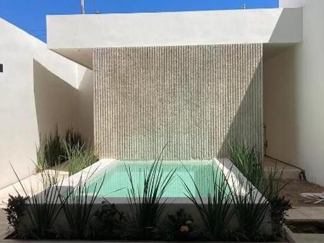 Venta casa 3 recS, alberca y estacionamiento zona García Ginerés, en Mérida Yuc. 4