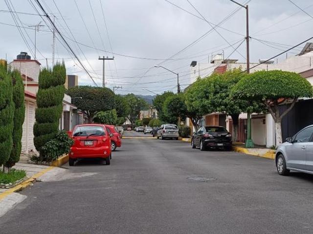 VENTA CASA, 4 RECAMARAS, 3.5 BAÑOS, EN JARDINES DEL SUR, XOCHIMILCO, CDMX