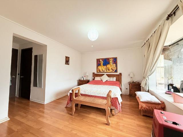 VENTA CASA 4HAB 4BA PEÑALOLÉN