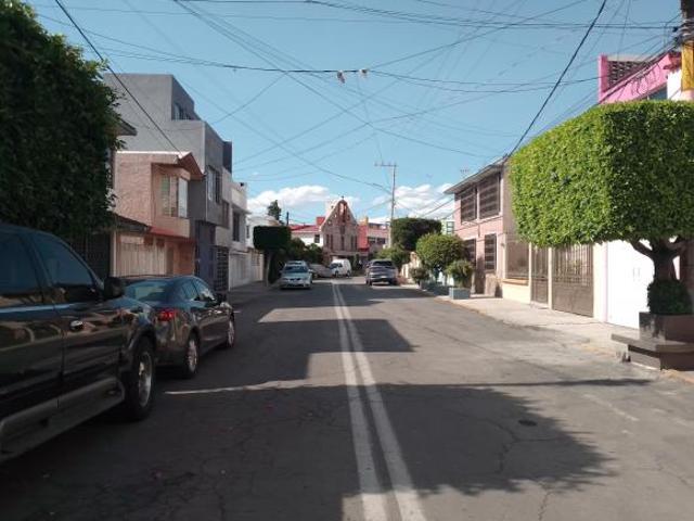 VENTA CASA $5.38M Miraflores,Tlalne EM 3Nive 6Reca 5Baños 2autos Jardín Vigilanc